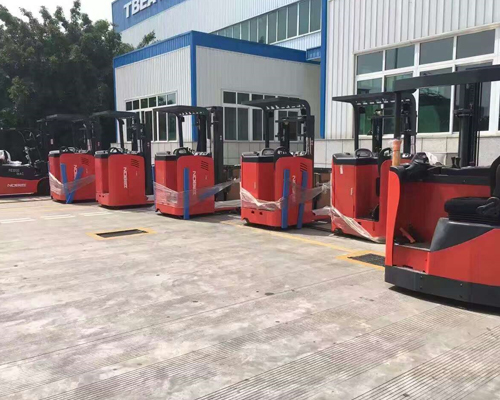 前移式叉車交貨